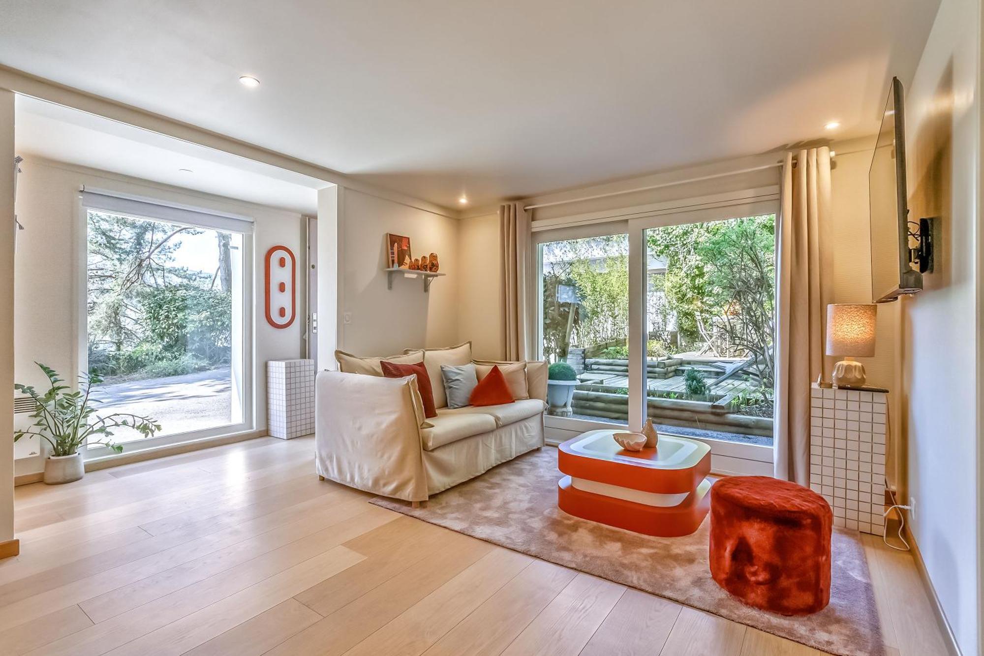 Acme Apartment Angon
